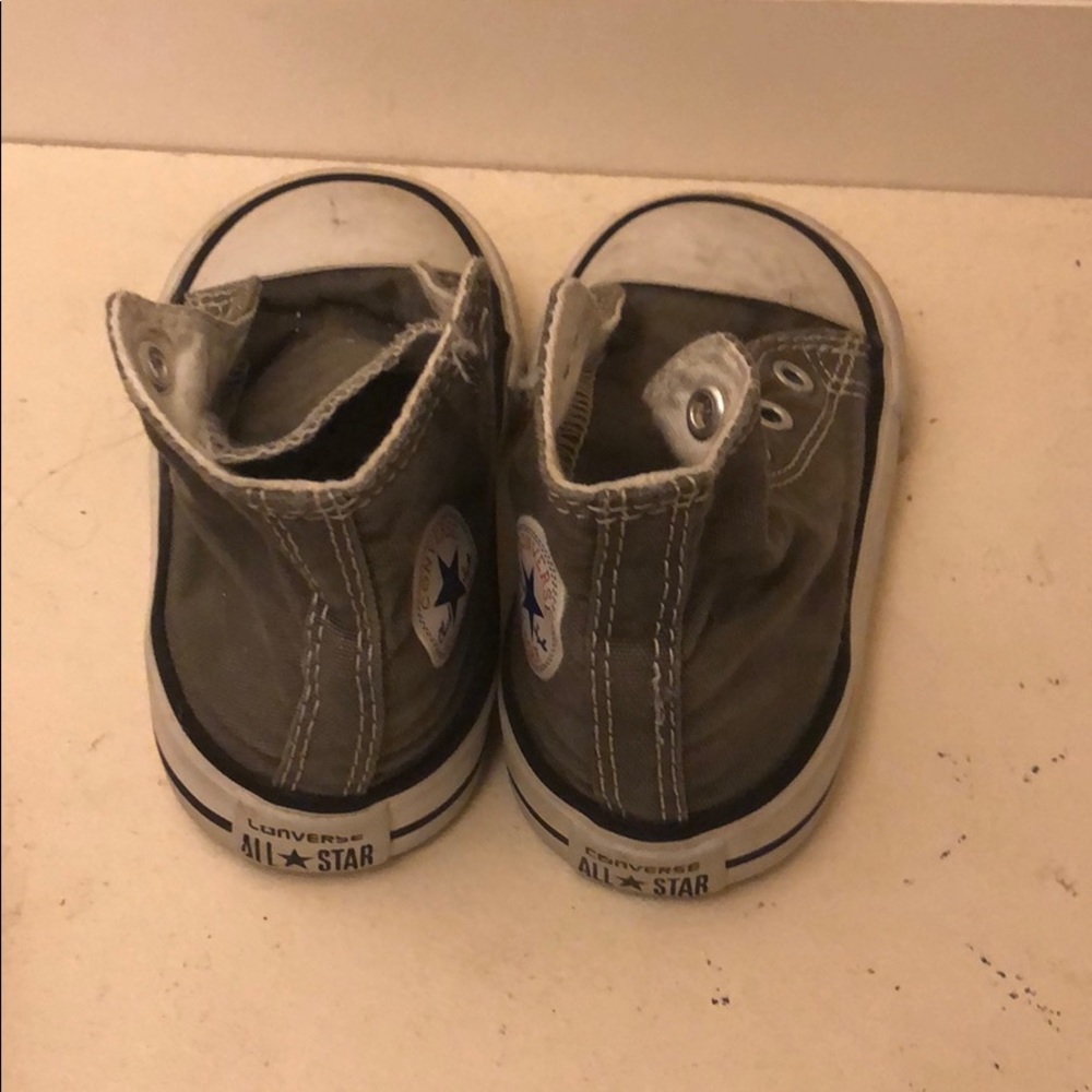 Grey Converse - Picture 3 of 4